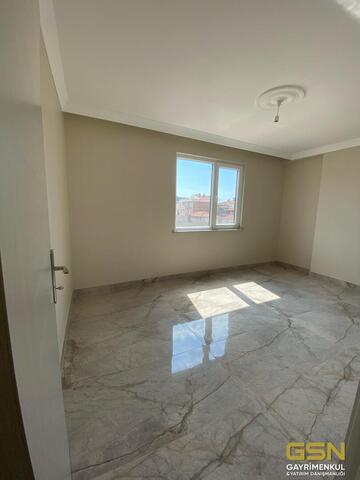 9-ÇAYIROVA YENİ MAHALLE DE LÜX 3+1 DİRE